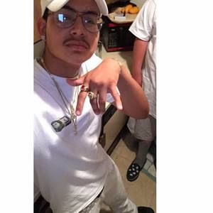 Meet your Posher, Max